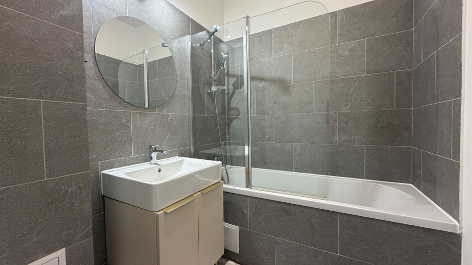 CHITILA - Atria Urban | Chirie 2 Camere cu Curte + Piscina | Parcare - Poză 10