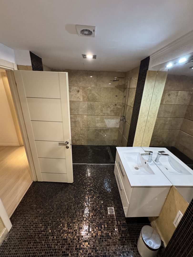 Triplex 5 Camere de Închiriat - Herăstrău, Cartierul Francez - Poză 11