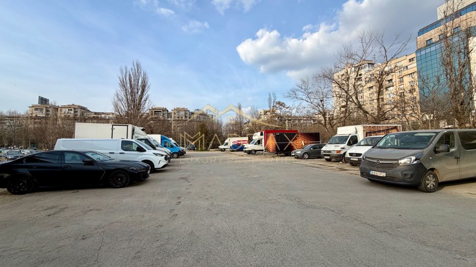 Spatiu Comercial  *731mp* / VAD stradal 31m / 19 locuri de parcare // Unirii - Poză 38