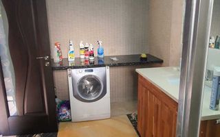 Vilă spațioasă de închiriat în Ezăreni, Valea Adâncă - Poză 4