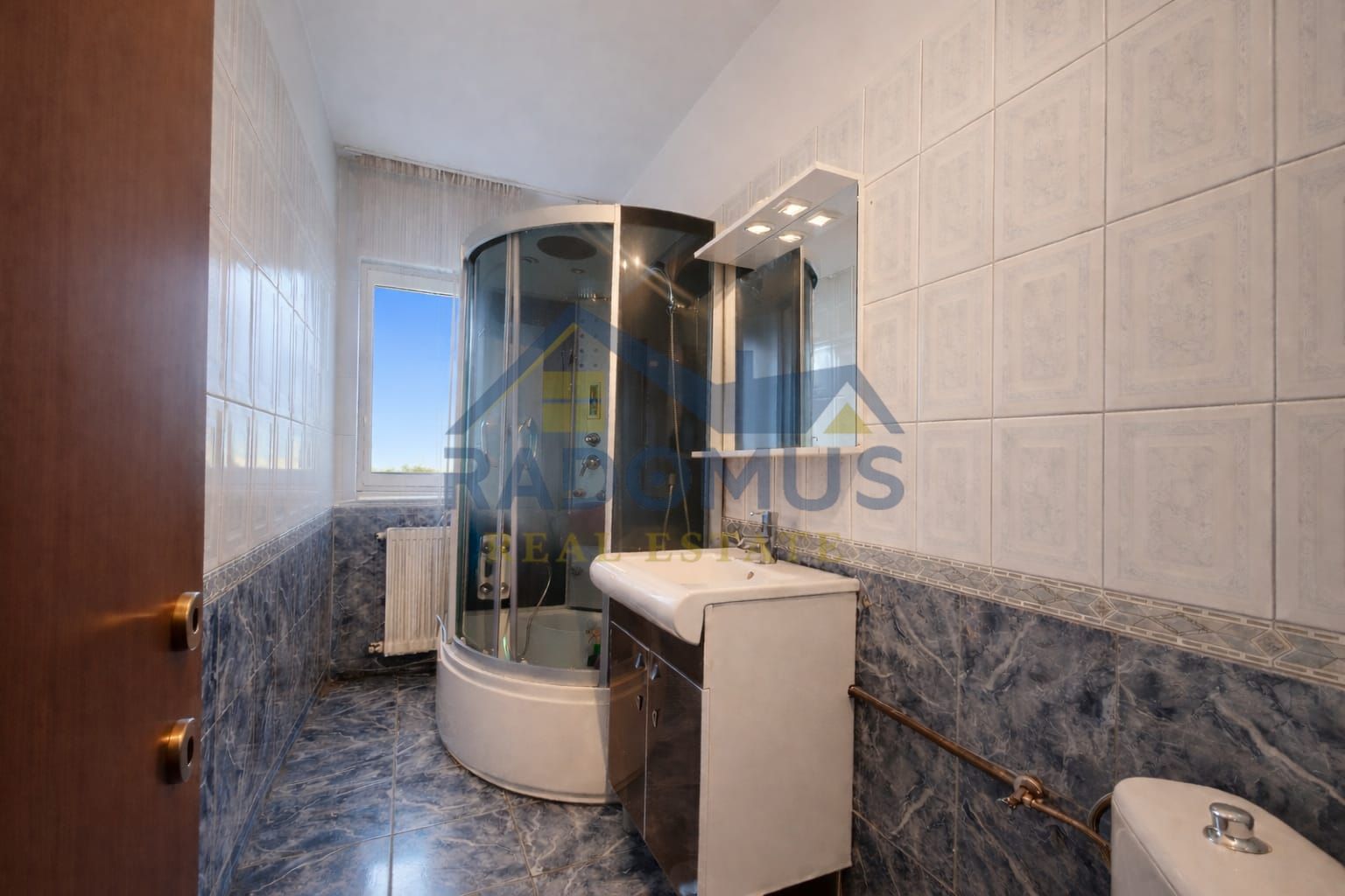Casă + Spațiu comercial -218 mp utili- Intersecție circulata -Trifazic - Poză 11