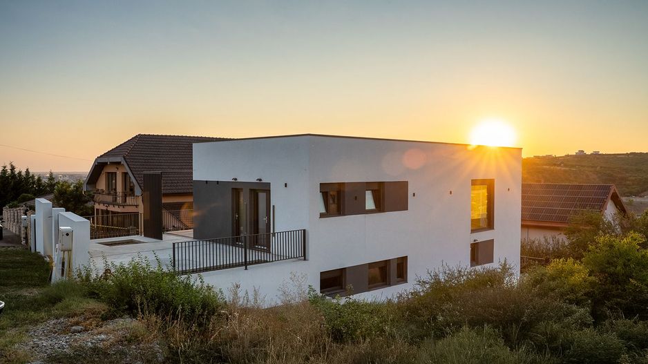 Vilă nouă design mediteranean, proiect deosebit și panoramă- 285.000 E - Poză 7