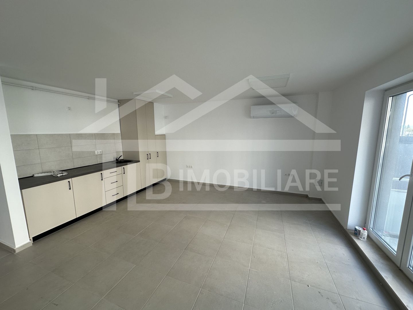 Spatiu de inchiriat, 55mp, parcare, Zona Maurer Residence - Poză 3