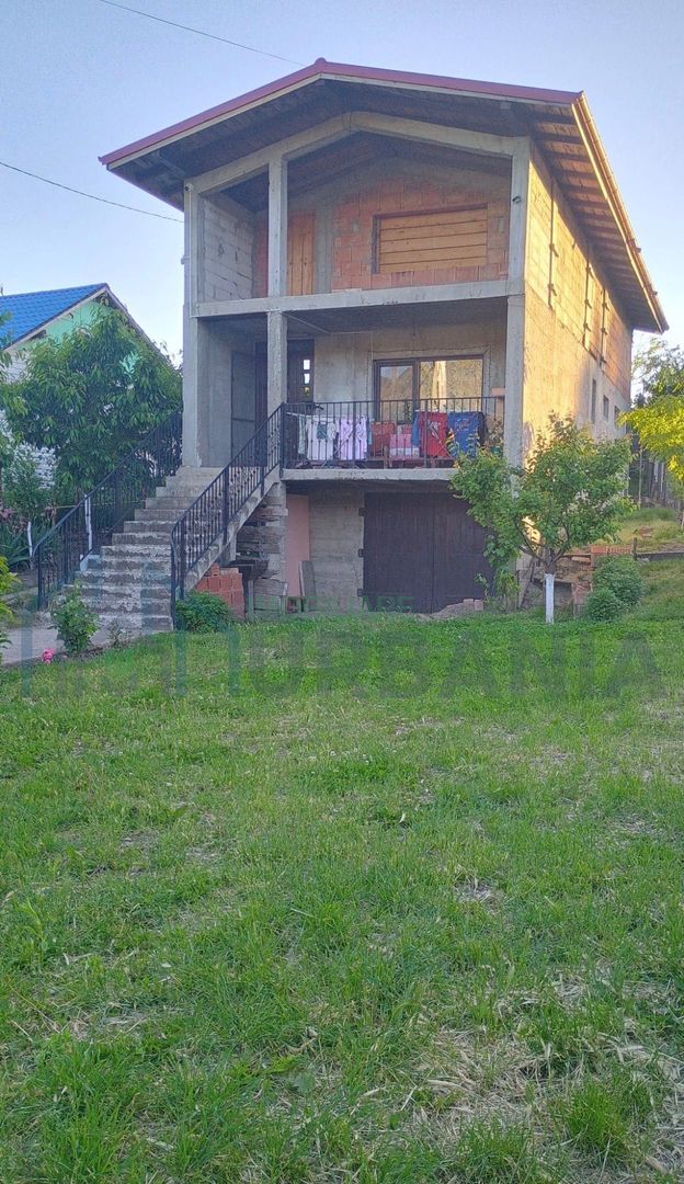 Casă în Rediu, lângă Iași, 5 km de capăt Păcurari, 191 mp utili, teren 384 mp - Poză 1