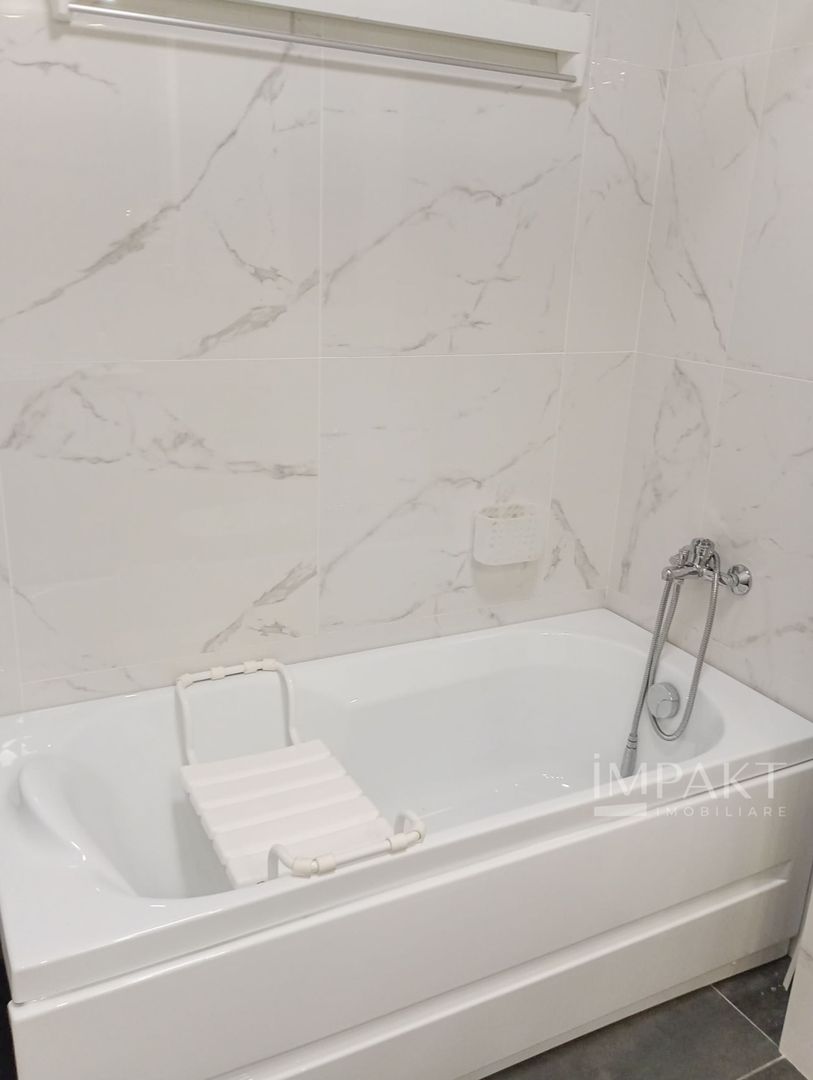 Apartament 3 camere la Cheie in zona Vivo ! - Poză 9