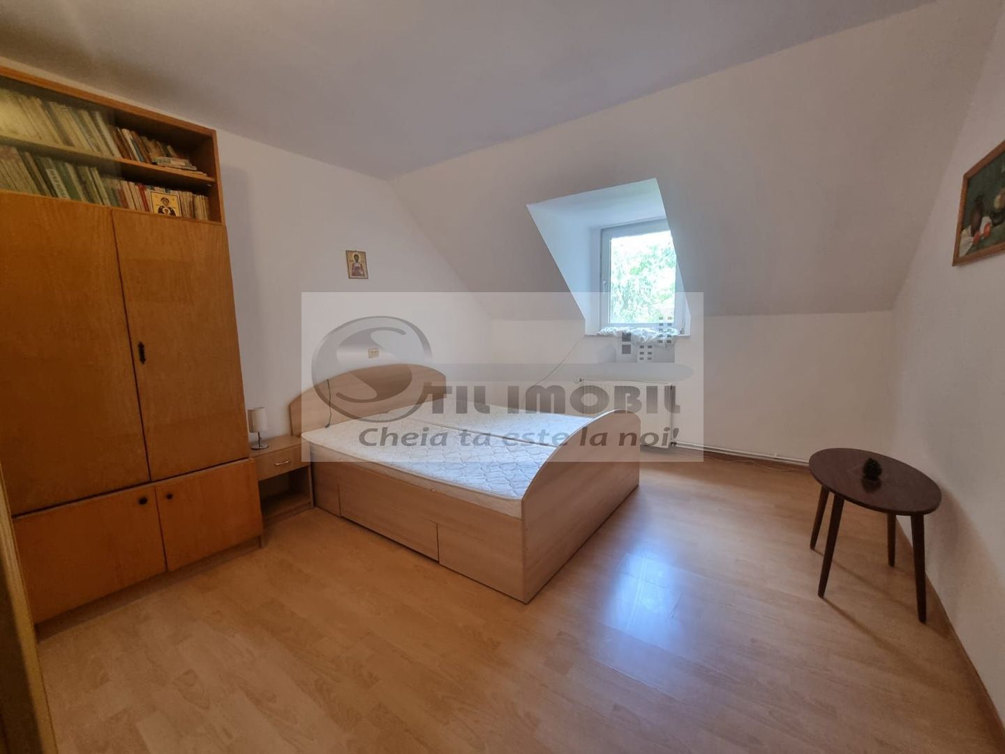 Casă pe trei niveluri, 264 mp utili + Foisor ,teren 2400 mp. - Poză 8