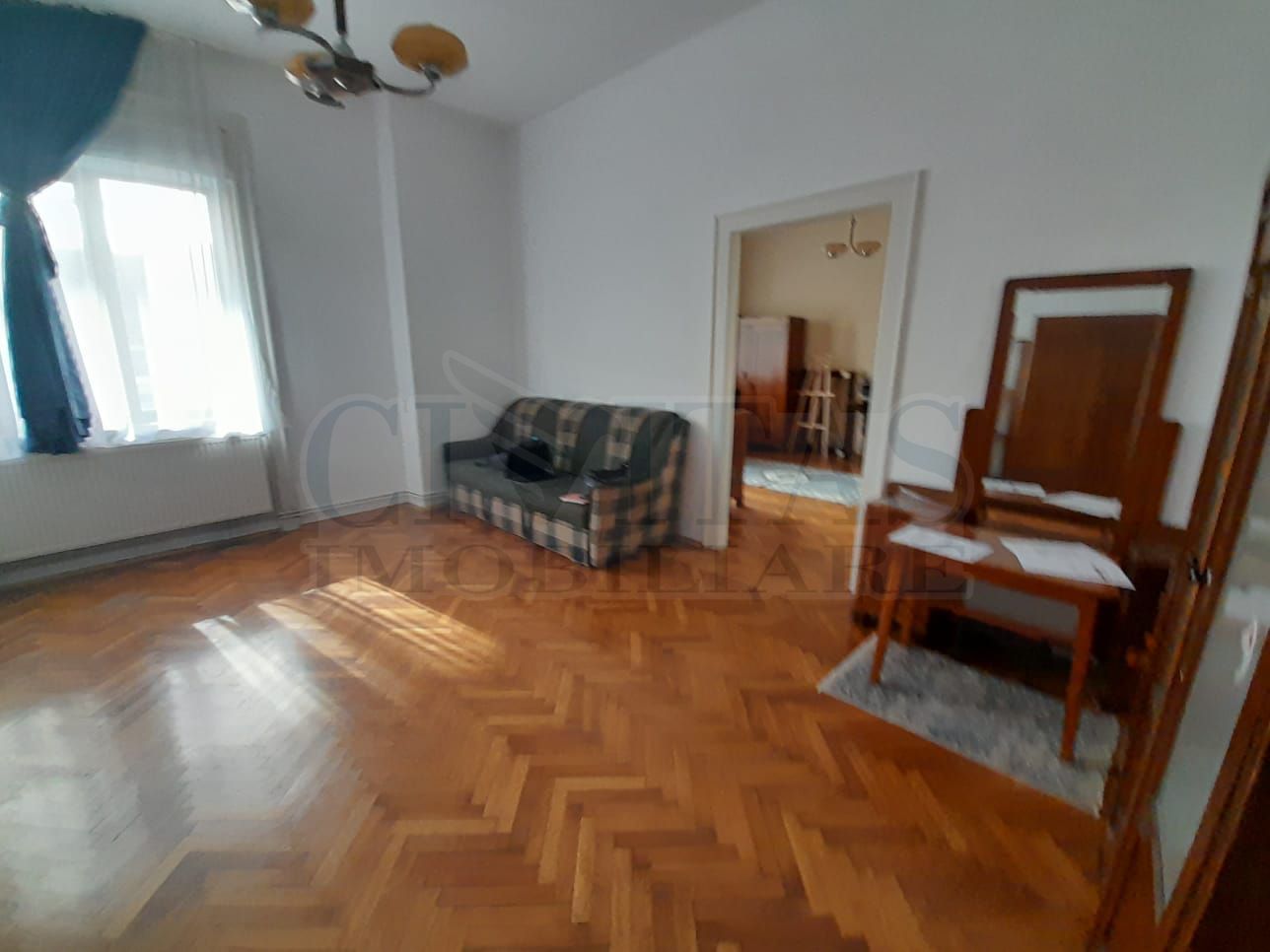 Apartament 2 camere in bloc tip vila,  strada Horea! - Poză 4