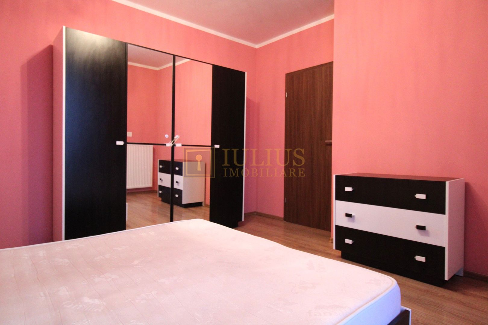 Aradului - Iris, 2 camere, loc de parcare + boxa. - Poză 9