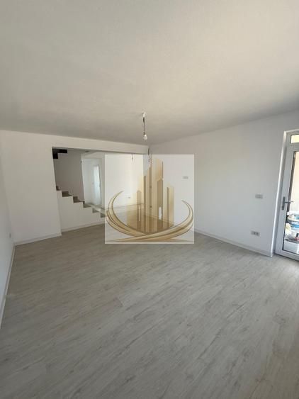 Duplex modern, 4 cam, 2 bai | 120 mp utili | Teren 336 mp | 2 fronturi - Poză 1