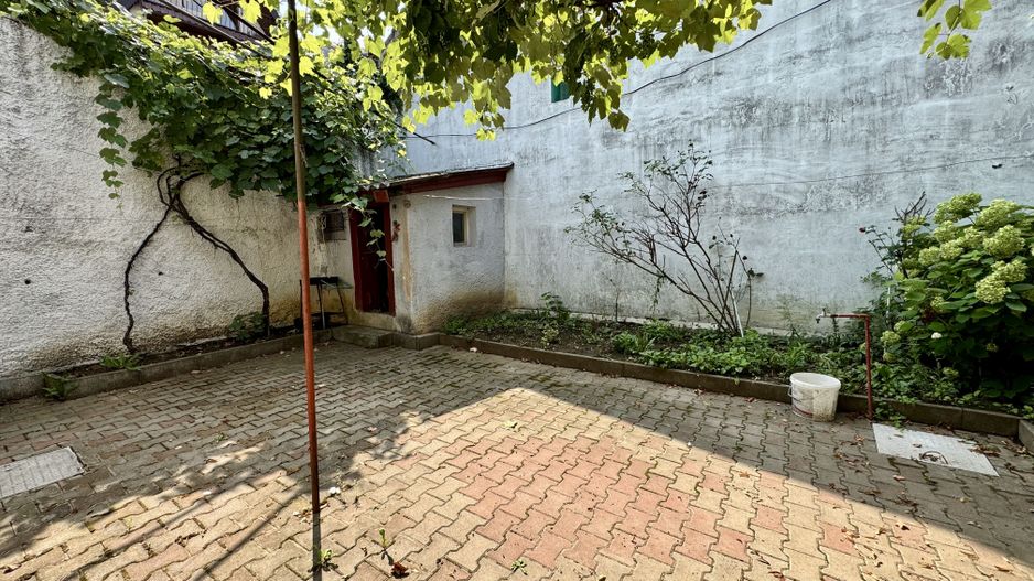 Oferta rezervata! Oază de liniște cu curte în zona Blumana - Poză 24