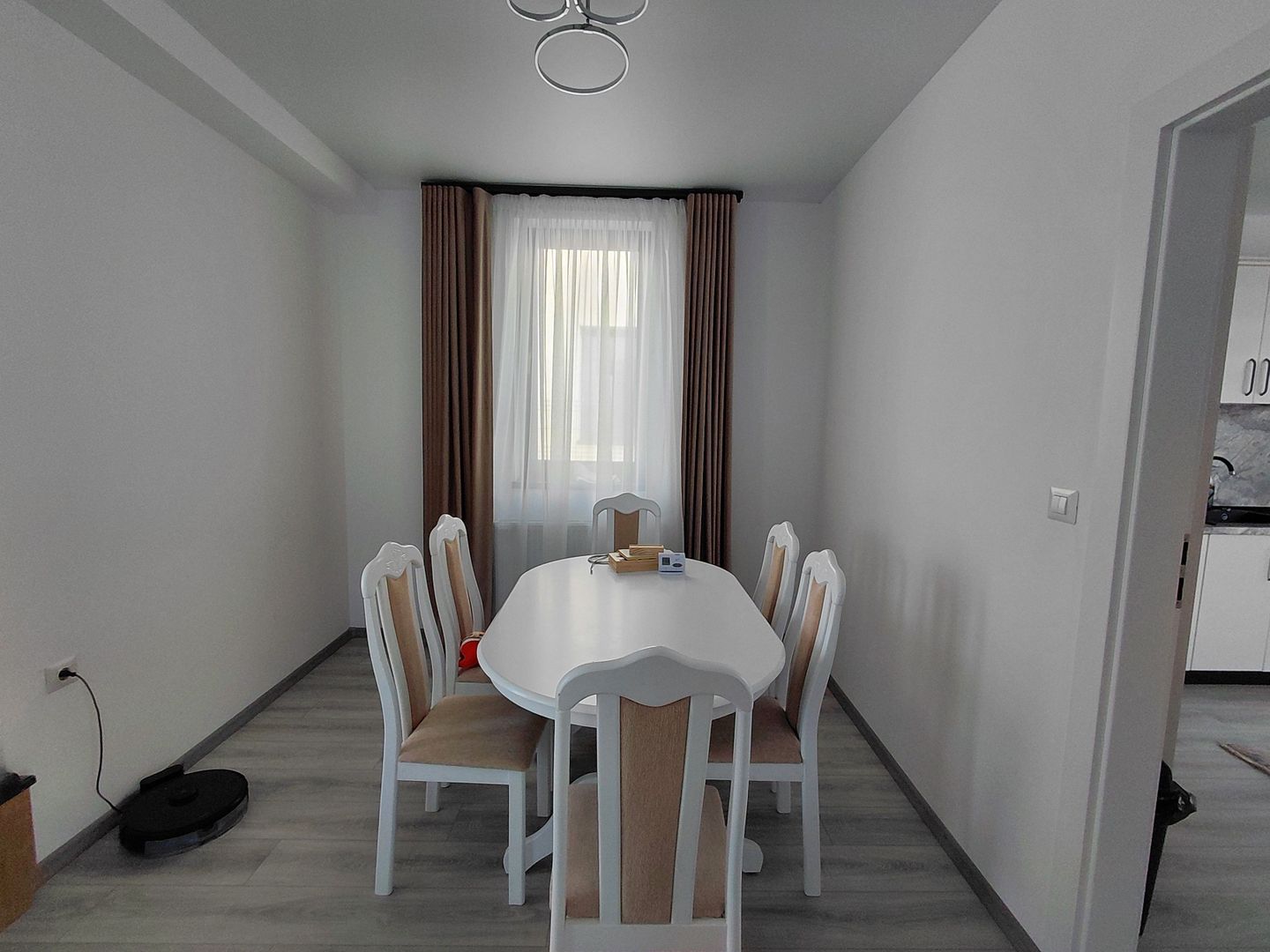 Casă modernă, P+1,complet mobilată, în complex privat – zona Metro - Poză 3