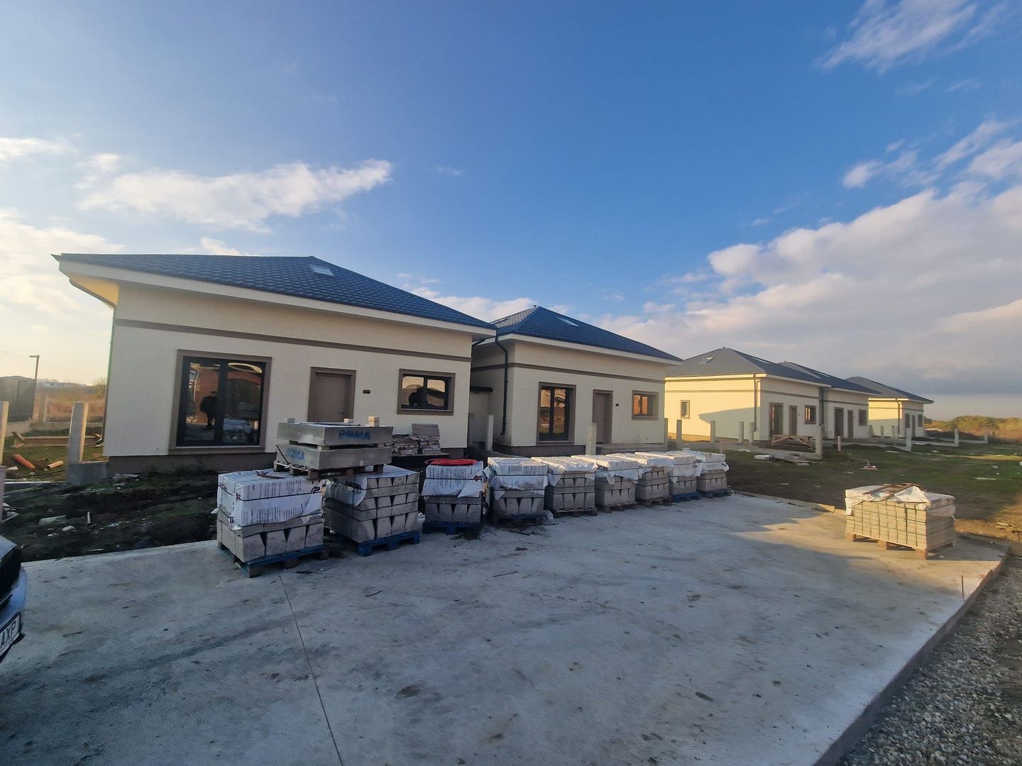 Casă Individuală Stil Mediteraneean – Parter + Mansardă | OTOPENI - TUNARI - Poză 2