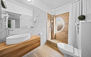 Cladire multifunctionala de vanzare – Hotel aproape de Piata Cipariu! - Poză 8