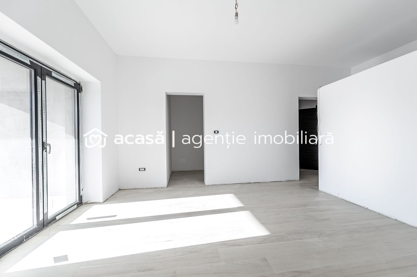 Vândut! Casă nouă cu teren generos Sânicolaul Mic - Poză 10