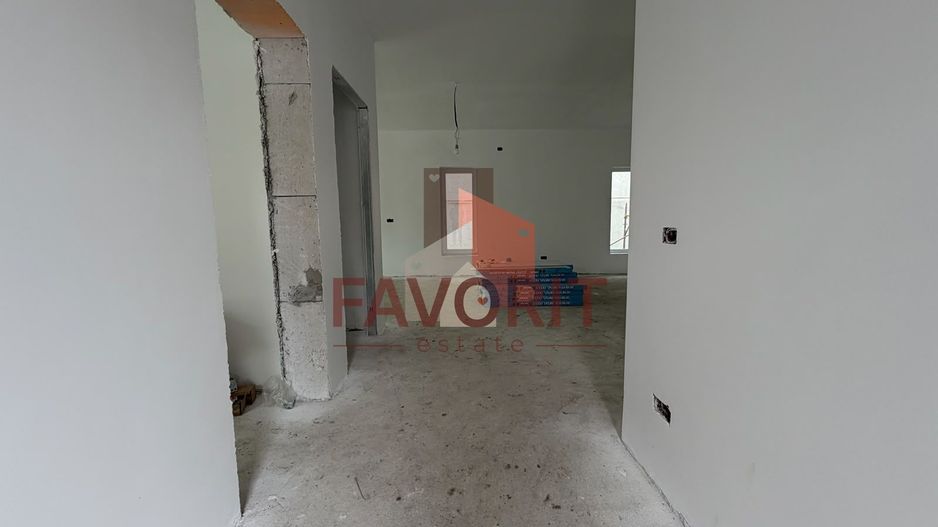 Duplex in Utvin | 3 camere | Toate utilitatile | Curte | Asfalt | - Poză 7