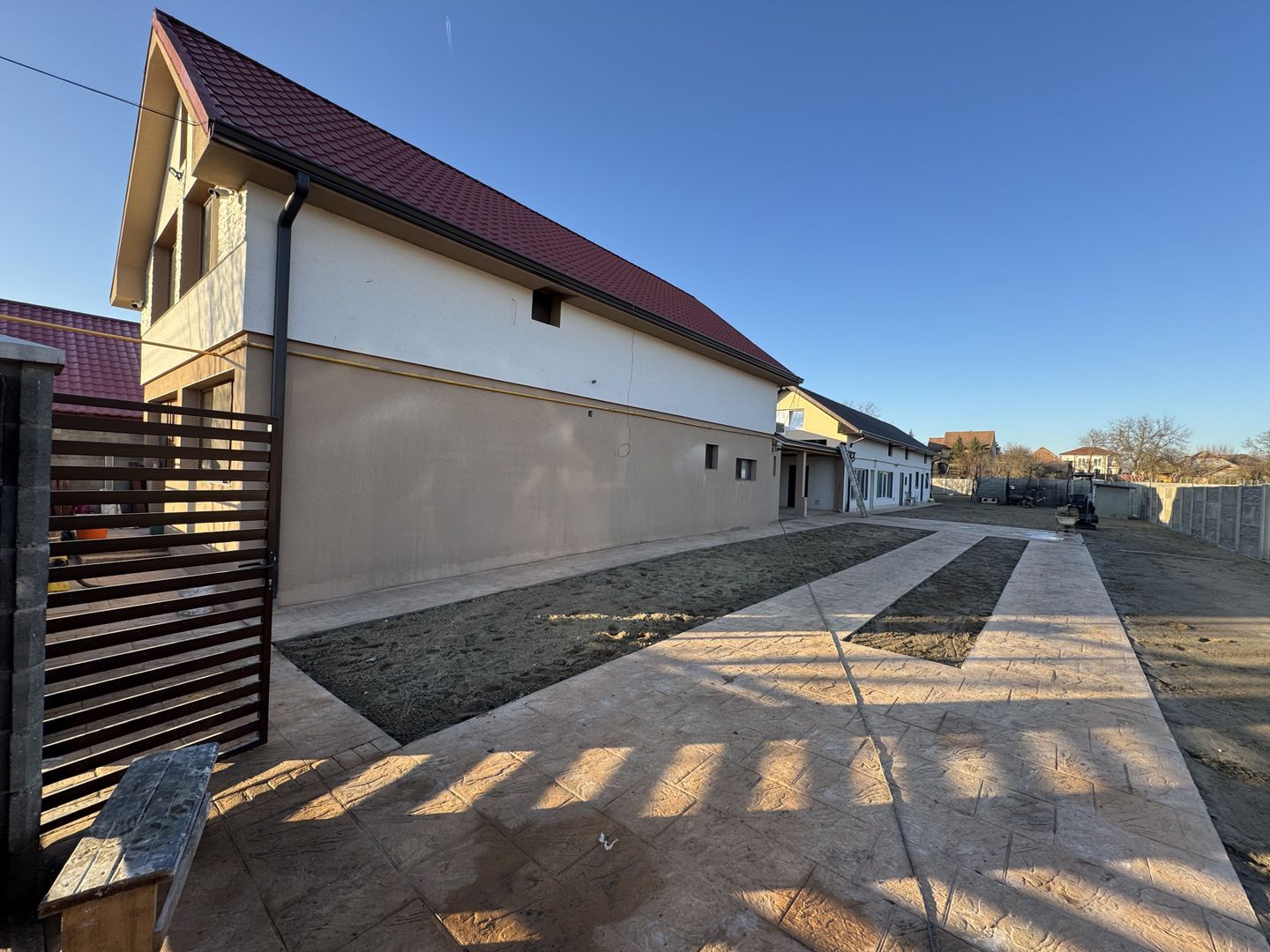 Casa Individuala Sanandrei,P+M,4 Camere,Terasa Acoperita,Teren Generos,Mobilata - Poză 4