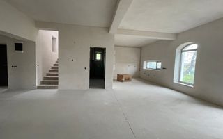 Casa rezidențială cu 7 camere, 3 băi, dressing, pivniță – Sura Mica - Poză 9