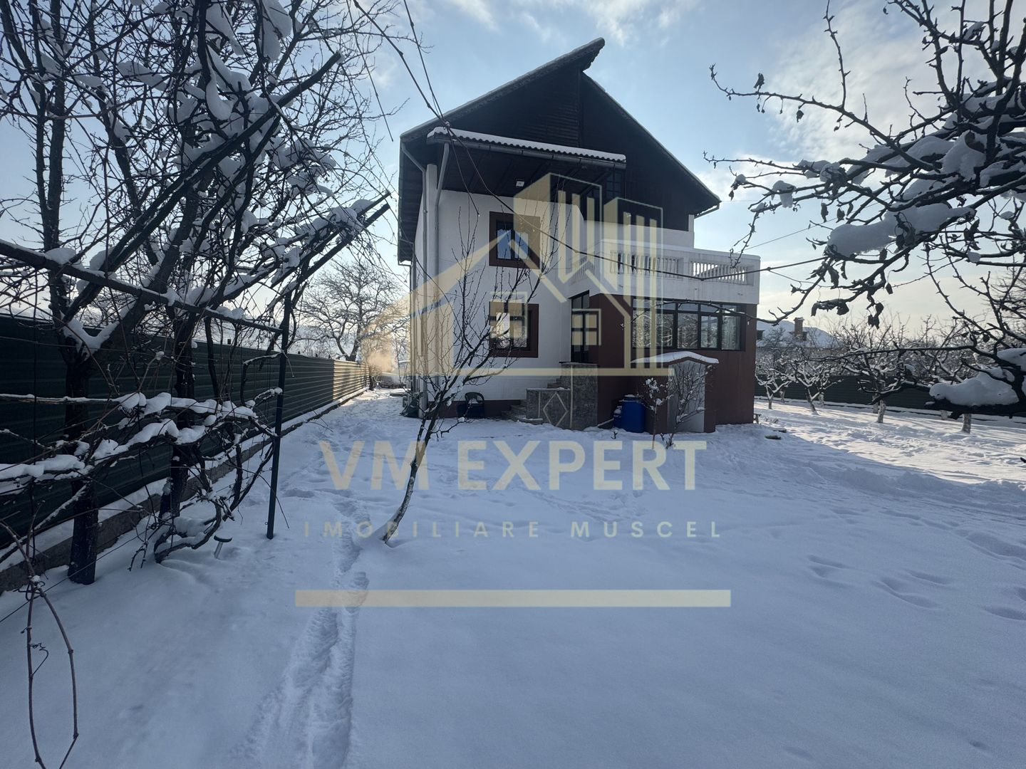 VILA S+P+E-306 MP, TEREN 2078 MP, CAMPULUNG - Poză 39