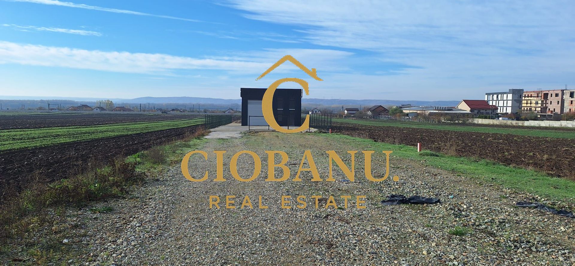 Hala de vanzare in Racari de Jos - Poză 18