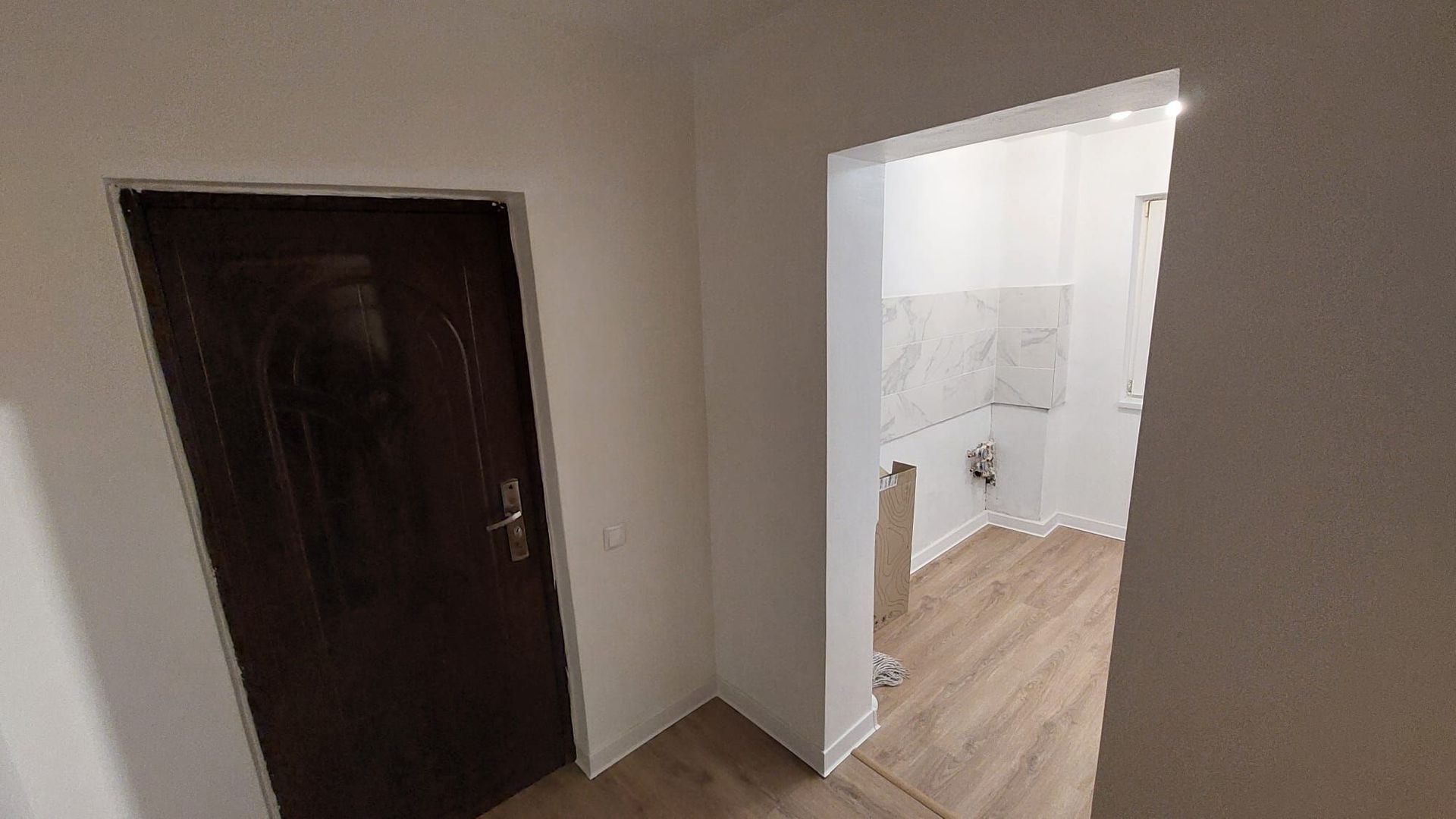 🏠 Apartament 2 camere, Parter, Zona Narcisa - Poză 4