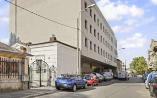 CASA COMPLET RENOVATA || 2 CAMERE|| 2 BAI || CENTRALA PROPRIE - Poză 17