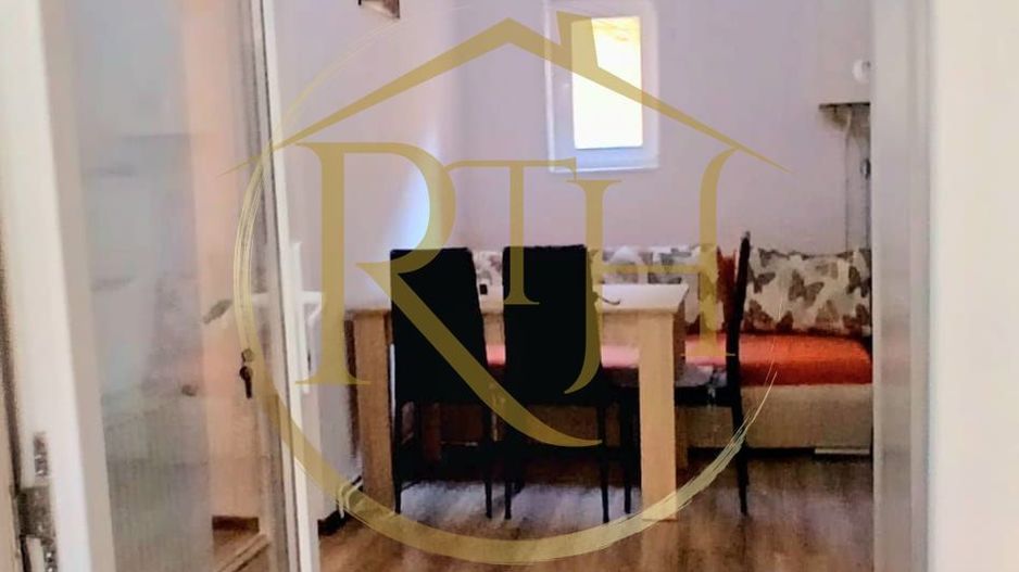 Oferim spre vanzare un Apartament la curte comuna, in zona Odobescu. - Poză 13