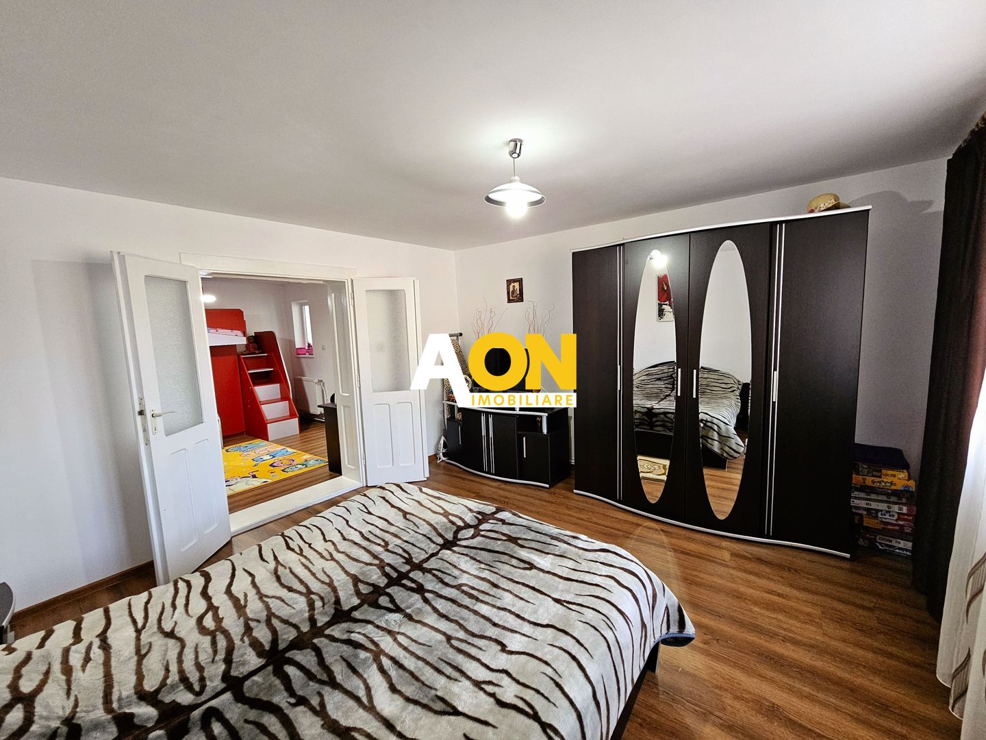 Casa 3 camere, 890 mp teren, mobilata, utilata, Barabant - Poză 13