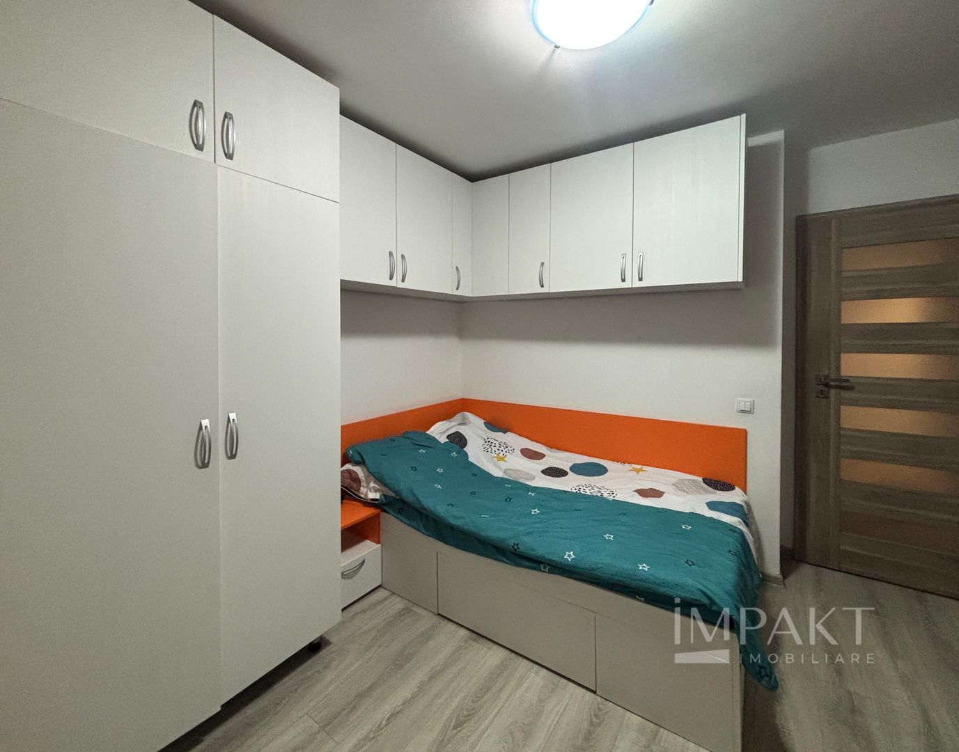 Spațiu cât o casă - 110mp - Apartament cu 4 dormitoare - Poză 10