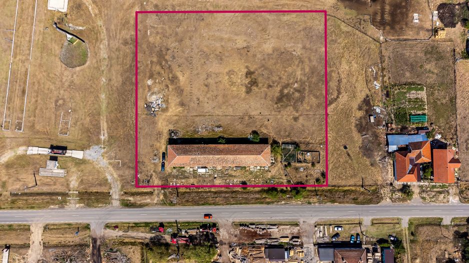 Proprietate ideală pentru atelier sau mică afacere în Zărand! - Poză 4