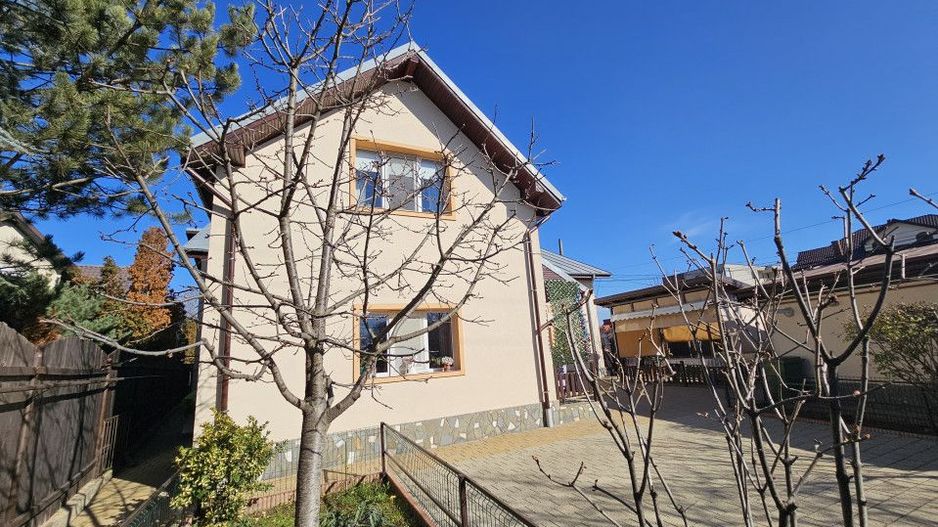 Vilă P +M în centrul orașului Otopeni, 7 + camere, anexe apartament - Poză 18