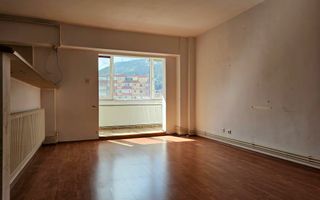 Apartament cu trei camere, structura mare, zona Astra 80 mp - Poză 3