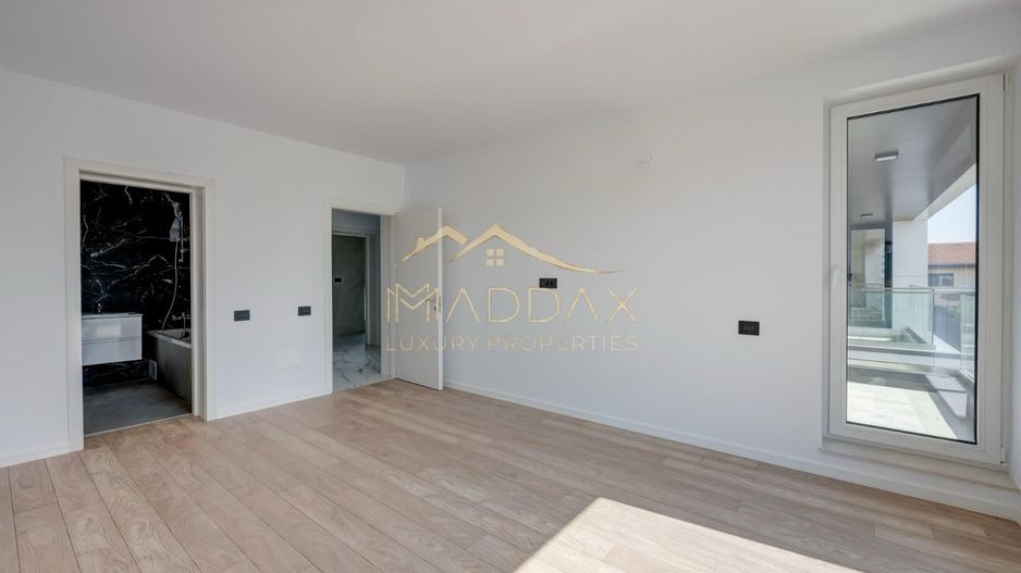 Vila LUX _P+2***5 camere//Lac Pipera-Tunari - Poză 13