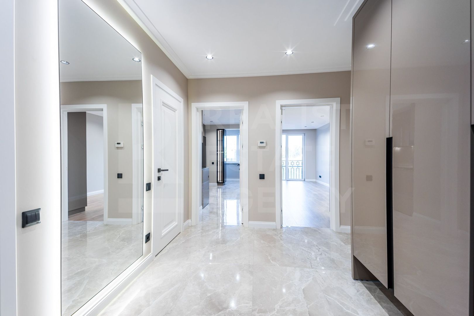 Vânzare, apartament 2 camere, 45 mp, str. Mircea cel Bătrân, Ciocana - Poză 10