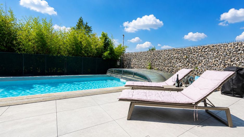 VILĂ DE EXCEPȚIE CU PISCINĂ ȘI GRĂDINĂ DE 1.385 MP | MOGOȘOAIA - Poză 10