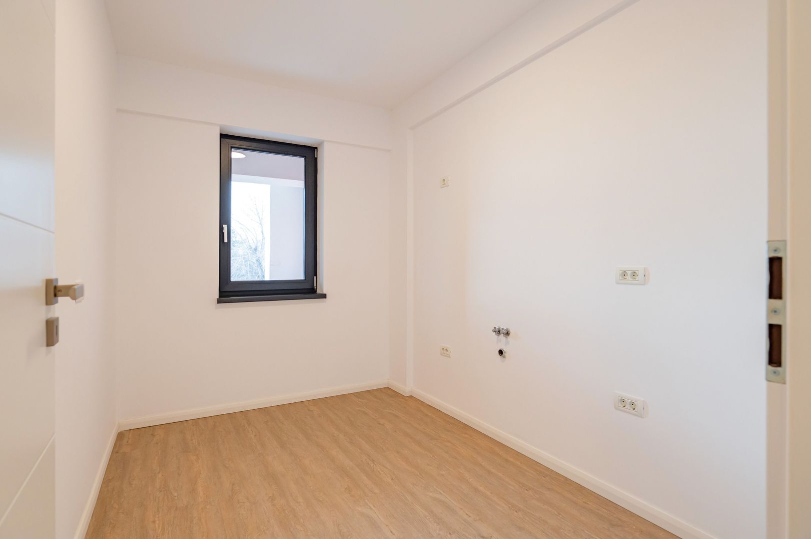 NOU! Spatii de birouri premium de inchiriat | Bdul 1 Mai | Parcare - Poză 10