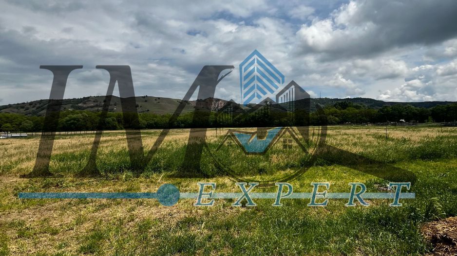 Teren de vânzare zona arini in Lancram - Poză 3