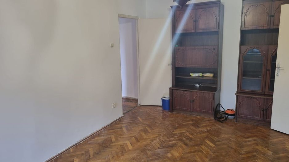 Apartament cu 3 camere in Lugoj - Poză 2