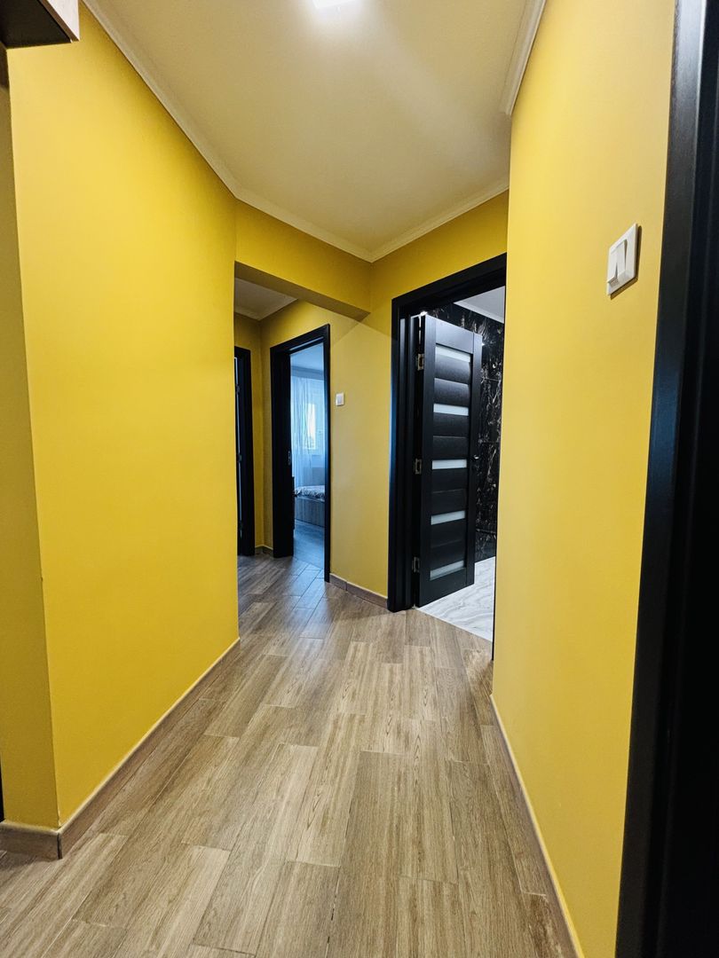Apartament cu 3 camere, decomandat, Rogerius - Poză 9
