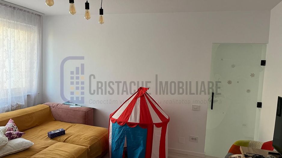 Renovat, mobilat si utilat modern, 3 camere Cantemir - Poză 1