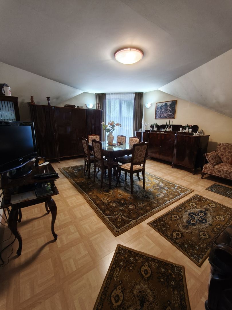 Casa de locuit Central 310 mp utili + 2 spatii comerciale de la strada - Poză 10