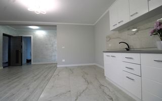 Curte, 4 apartamente, 8 camere, perfectă pt activități educaționale-Dumbravita - Poză 11