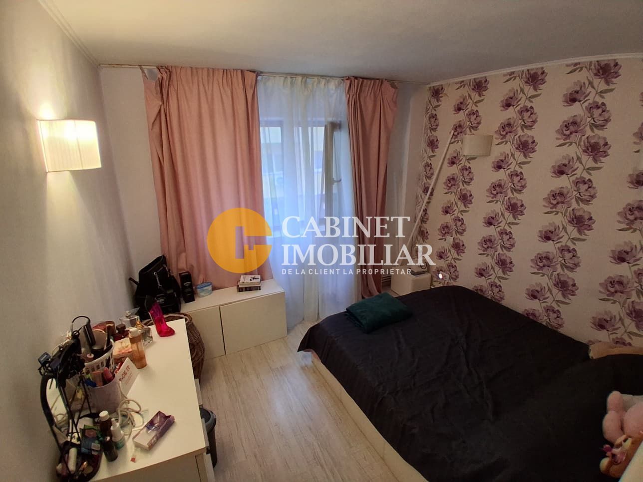 Apartament 3 camere, decomandat, zona centrala - Iasi - Poză 2