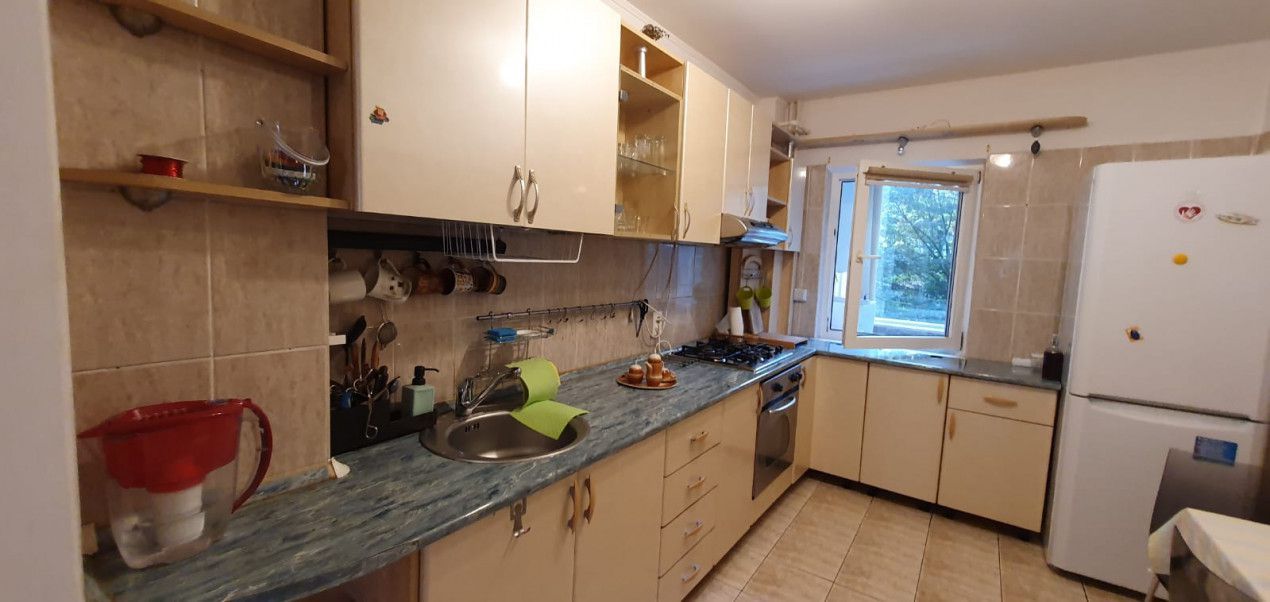 Inchiriere apartament spatios, Centru - Eremia - Poză 25