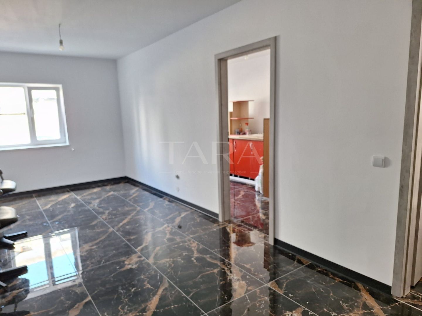 Apartament cu 1 cameră, 41 mp, parter înalt, zona Panemar, Florești. - Poză 1