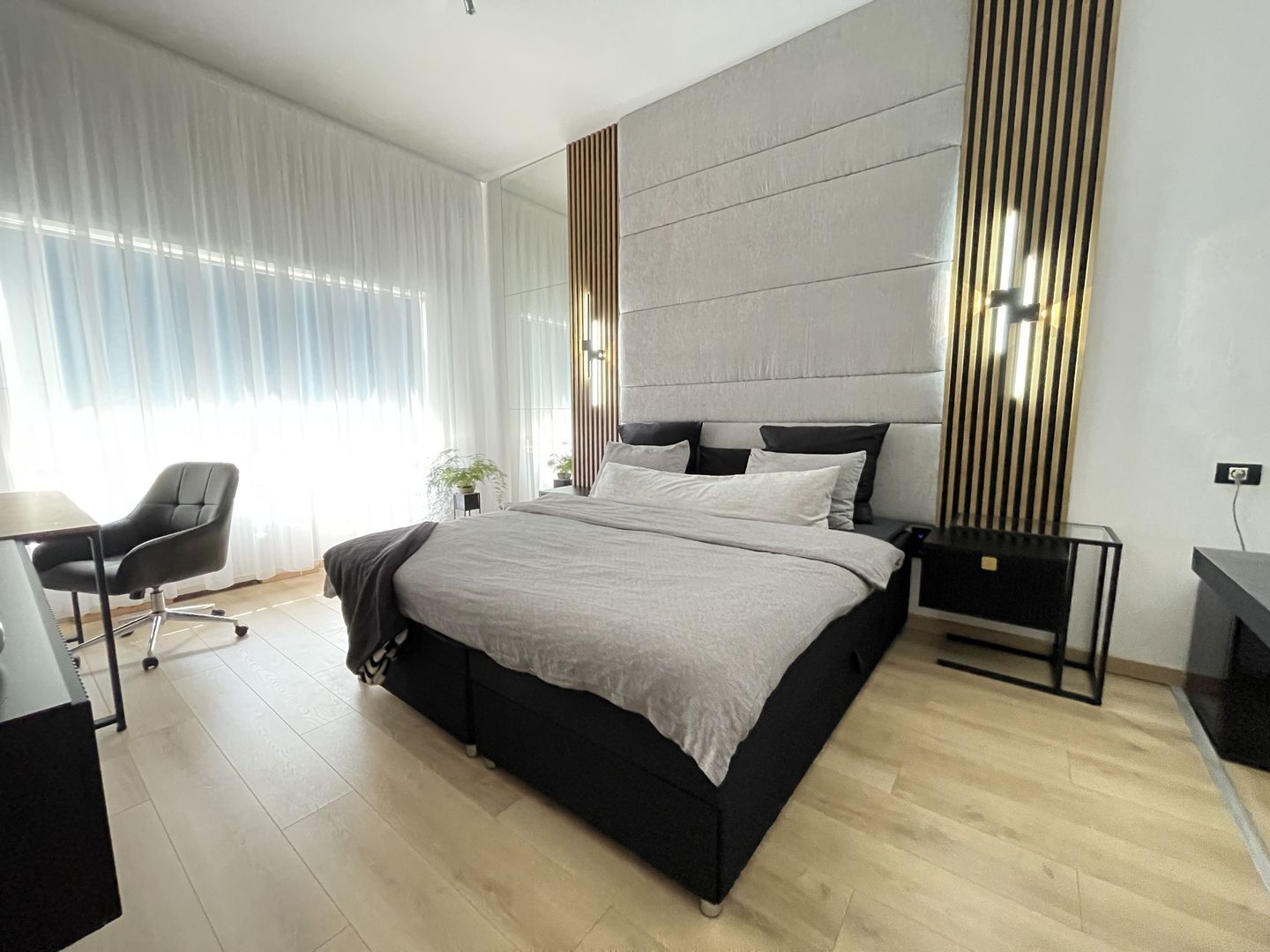 CASA DE VANZARE IN ZONA MIRCEA CEL BATRAN - Poză 2