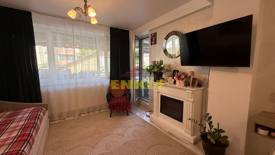 De vânzare apartament cu 2 camere+loc de parcare, BLOC NOU - Poză 2