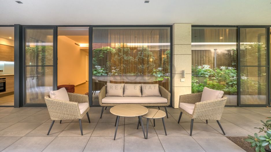 Apartament 3 camere cu terasă și parcare inclusă - Poză 1