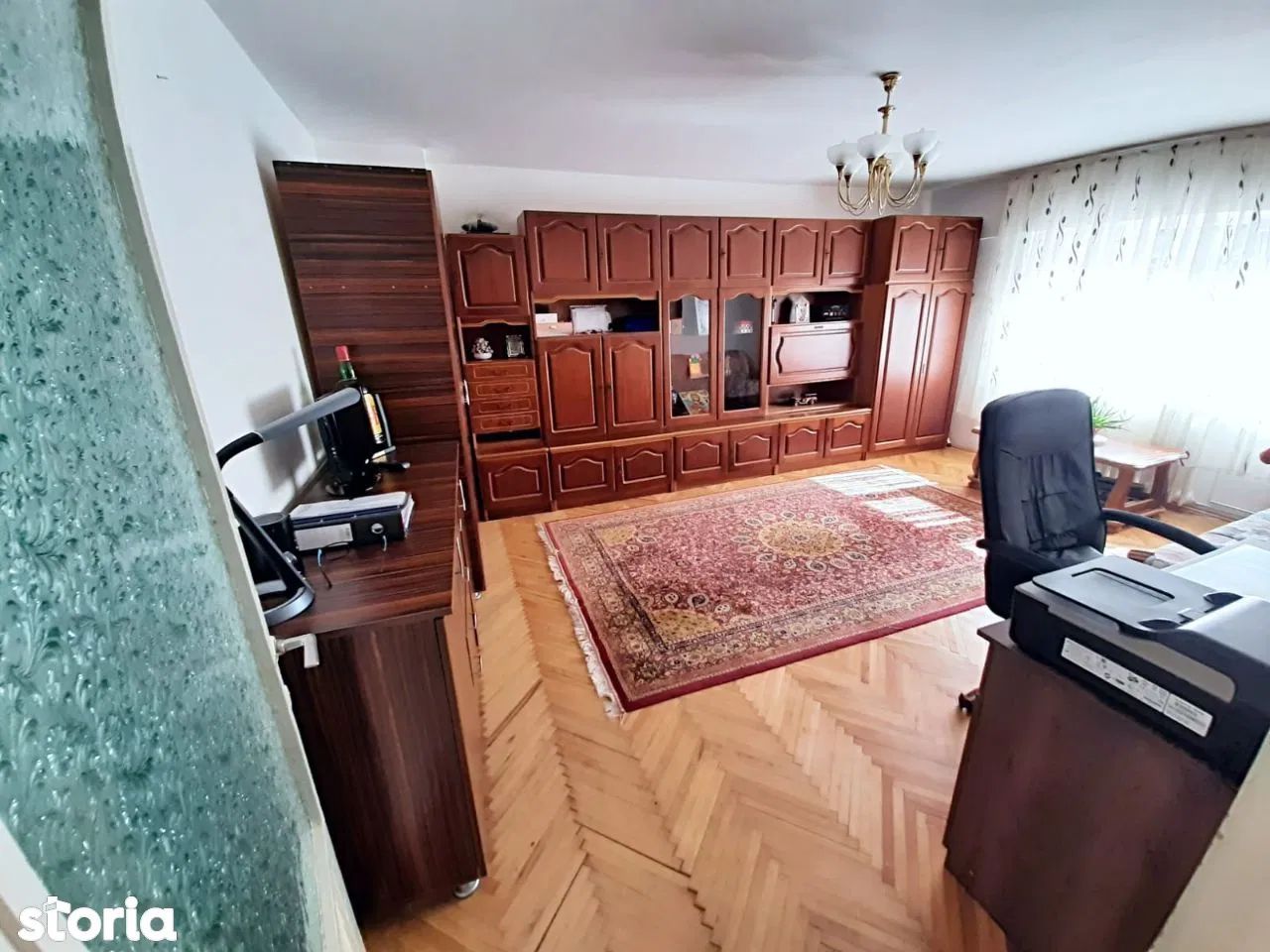 ageuropa.ro vinde ap. 3 camere decomandate în Micro 17 la parter. - Poză 1