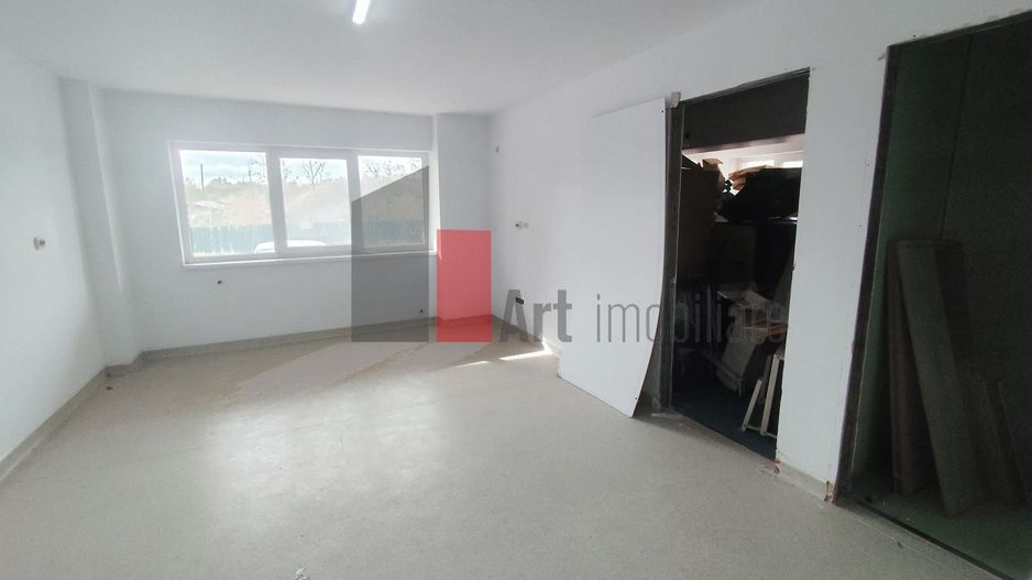 Apartament cu 3 camere de vanzare in Confort City - Poză 1