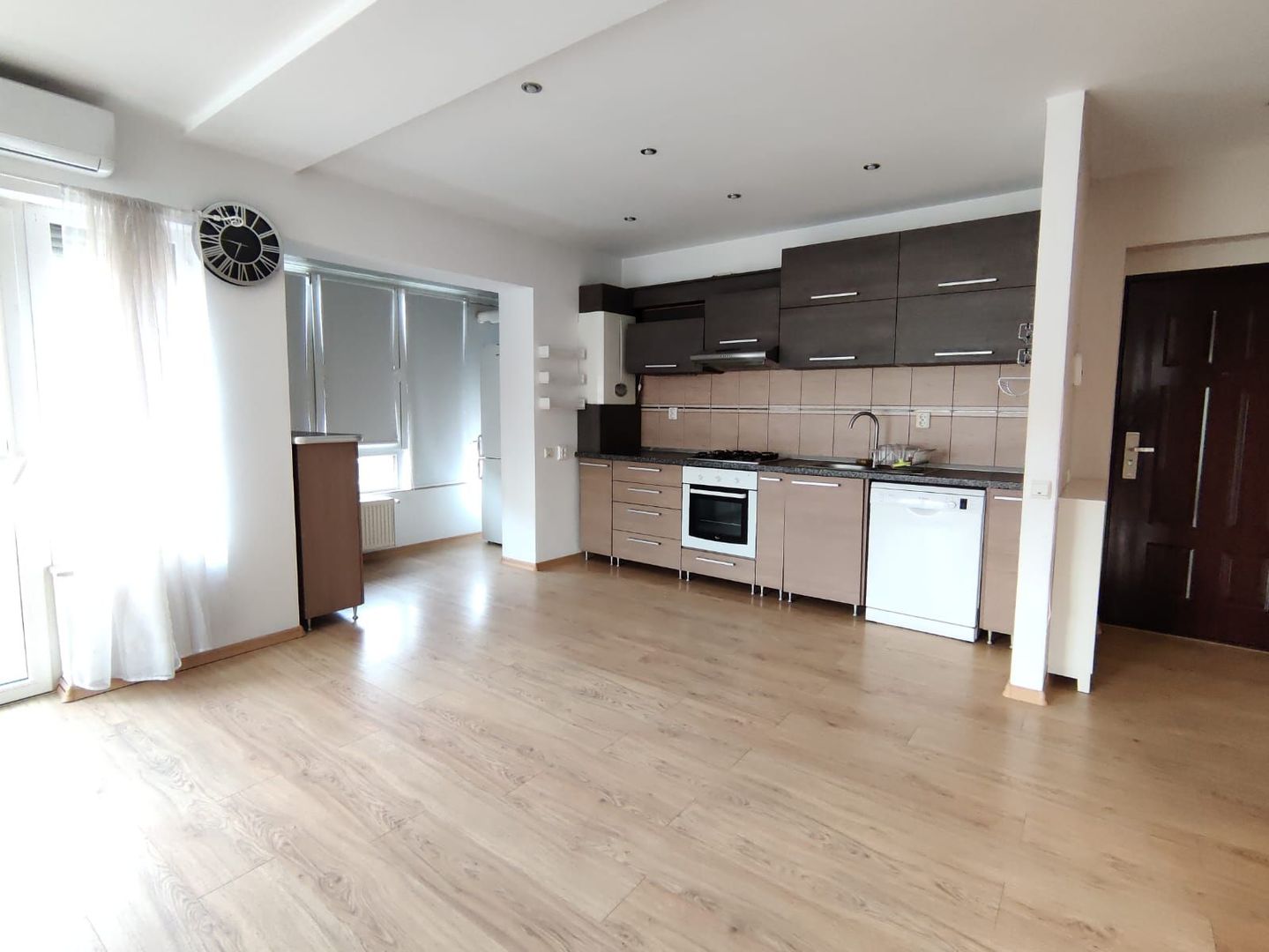 Apartament 3 Cam, 80 MP, parcare, Floresti, Strada Florilor - Poză 6